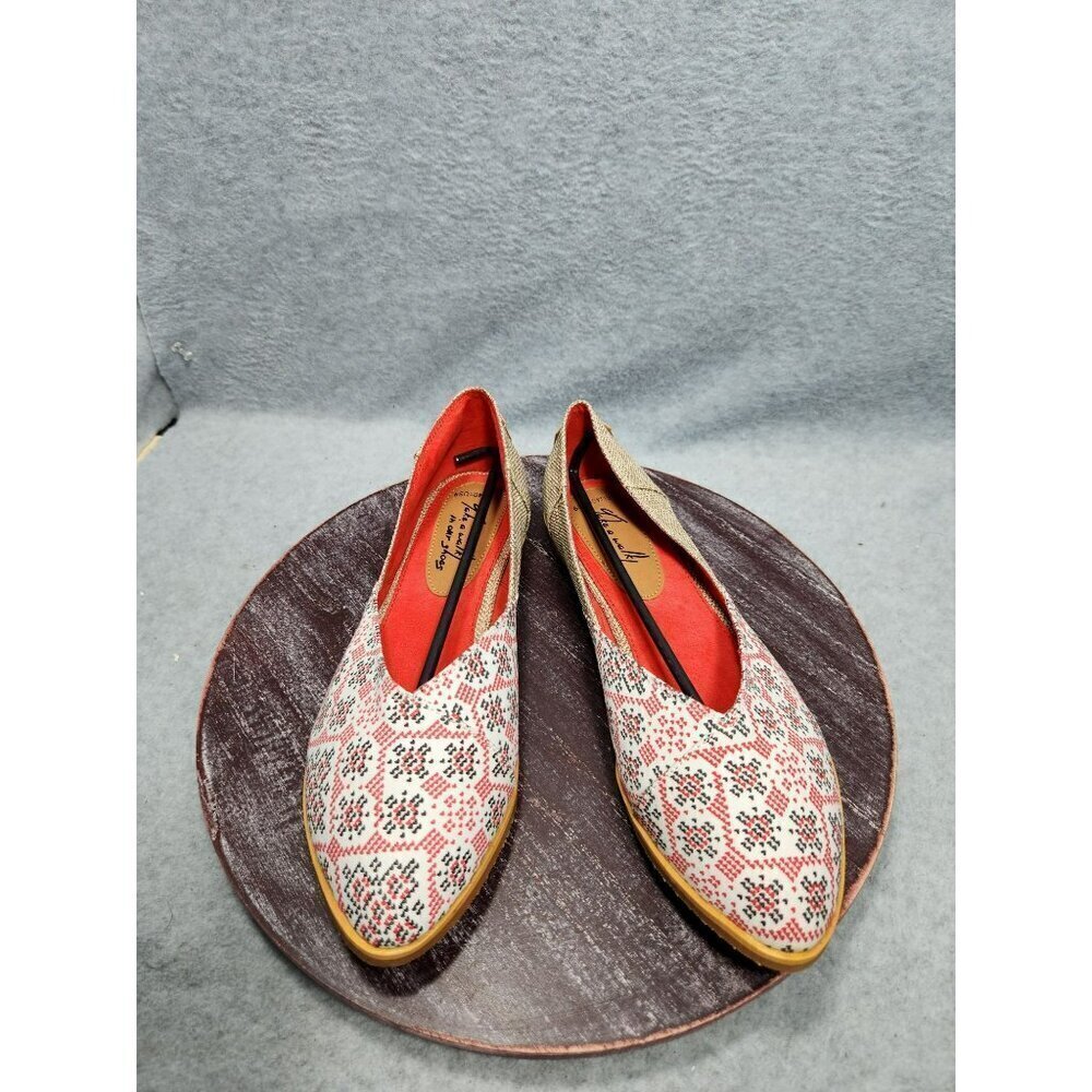 Piranda Womens Slip-On Flats‎  Multicolor Size 39 Red Beige Canvas Rubber Sole